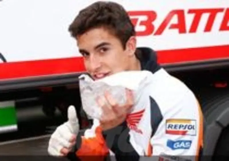 Marc Marquez dopo l'incidente di venerd&amp;igrave;

