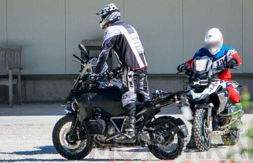 Nuove BMW R1300GS, R1400GS e M1300GS 2023. Due indizi fanno una prova (3)