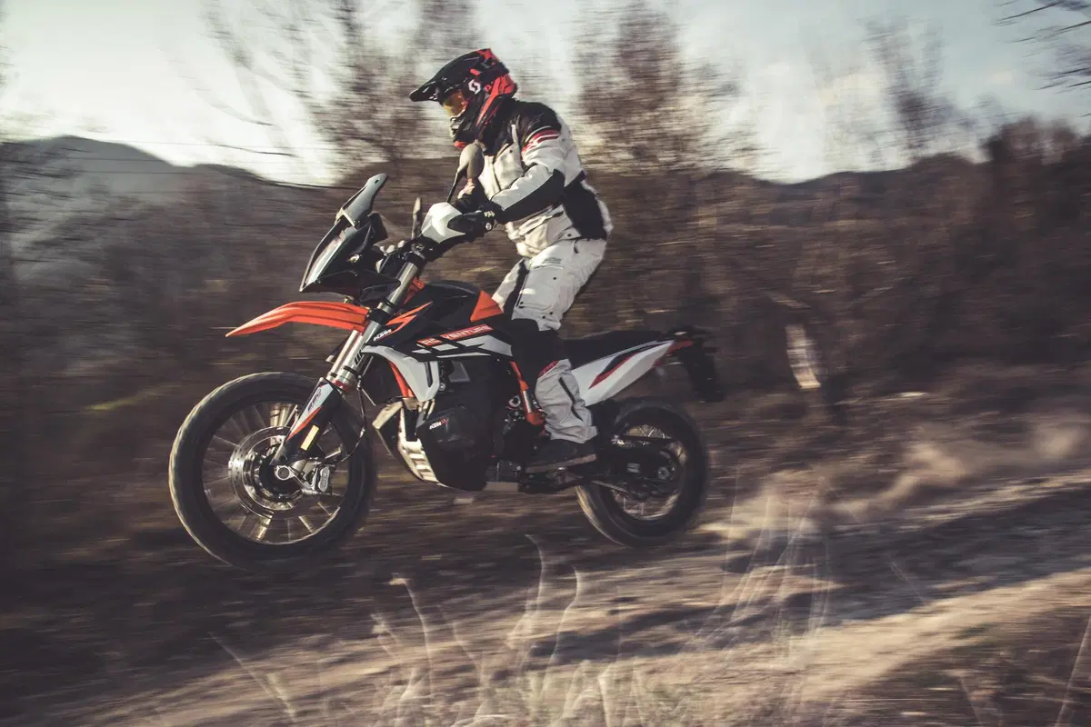 Comparativa 900 2022: Pro & Contro di BMW F850GS, Husqvarna Norden, KTM 890 ADV e Triumph Tiger 900 (15)
