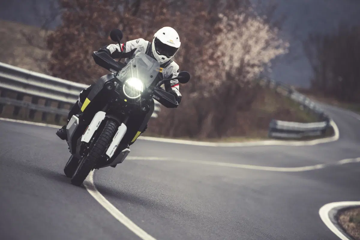 Comparativa 900 2022: Pro & Contro di BMW F850GS, Husqvarna Norden, KTM 890 ADV e Triumph Tiger 900 (18)