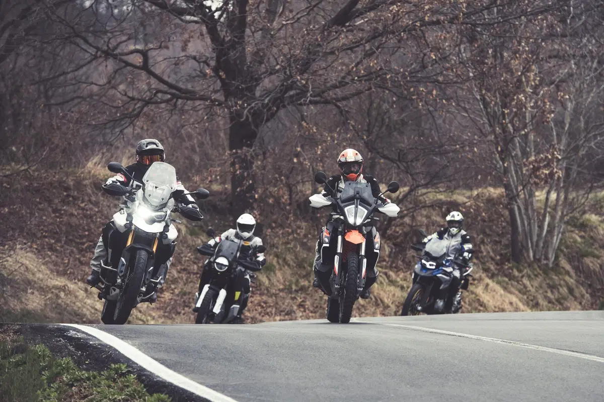 Comparativa 900 2022: Pro & Contro di BMW F850GS, Husqvarna Norden, KTM 890 ADV e Triumph Tiger 900 (2)