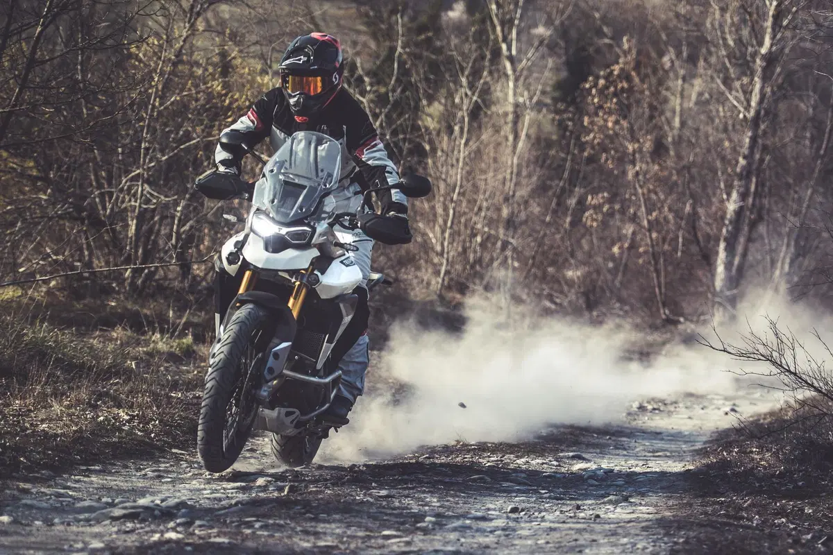 Comparativa 900 2022: Pro & Contro di BMW F850GS, Husqvarna Norden, KTM 890 ADV e Triumph Tiger 900 (28)