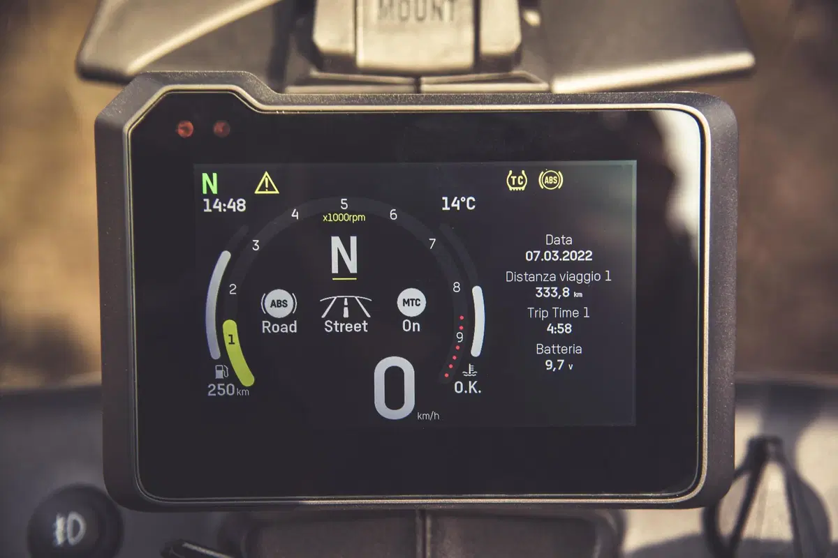 Comparativa 900 2022: Pro & Contro di BMW F850GS, Husqvarna Norden, KTM 890 ADV e Triumph Tiger 900 (62)