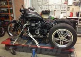 La Speedmaster di Mr. Trike durante l'allestimento
