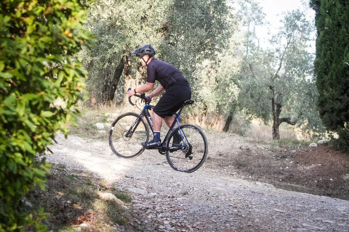 TEST - CBT Blade99 E-gravel (4)
