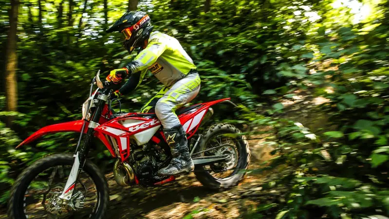 Enduro in Lunigiana, tra intolleranze e falsi allarmi [L'INCHIESTA]