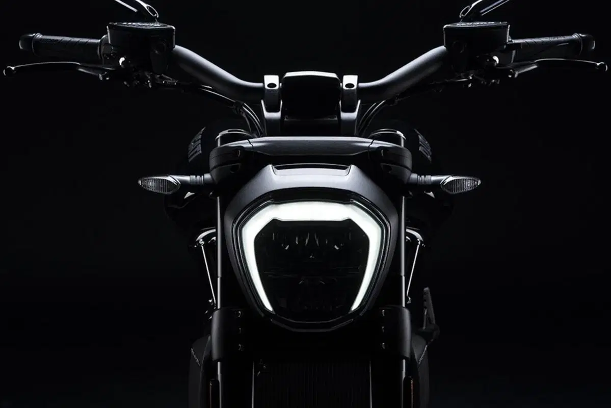 Ducati XDiavel Nera 2022. L'unveiling da Poltrona Frau a Milano (27)