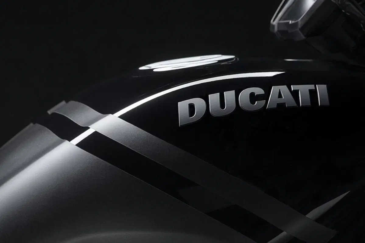 Ducati XDiavel Nera 2022. L'unveiling da Poltrona Frau a Milano (24)