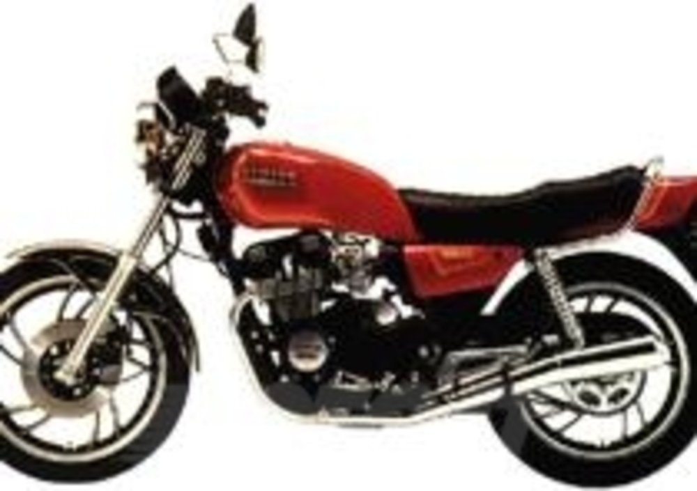 La Yamaha XJ550 originale
