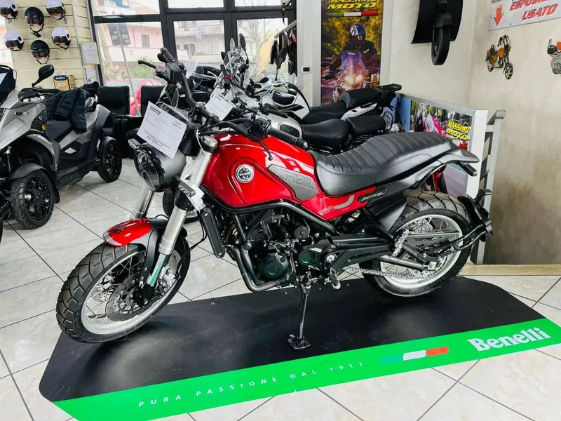 Benelli Leoncino 500 Trail (2021 - 26)