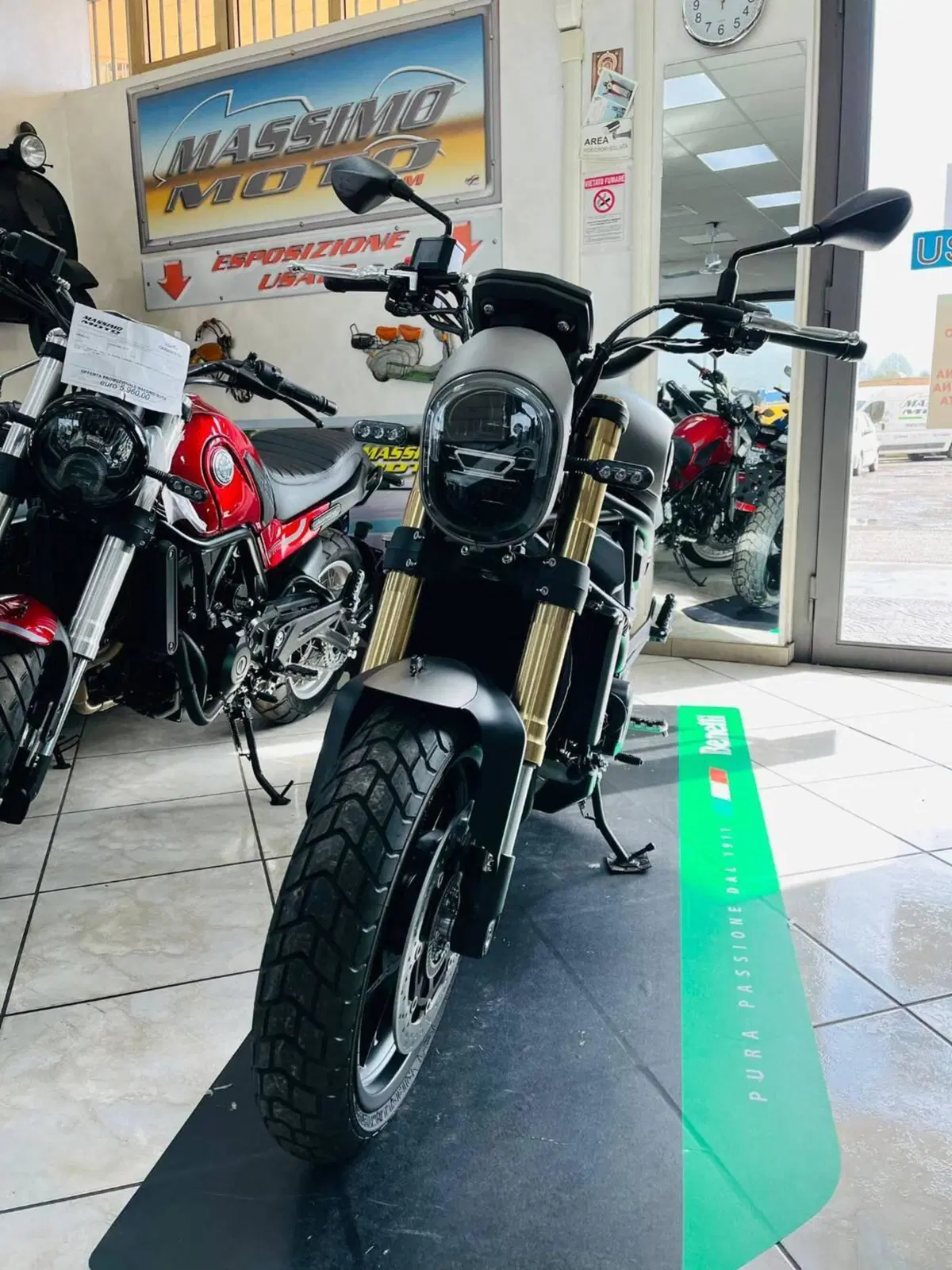 Benelli Leoncino 800 (2022 - 26) (3)
