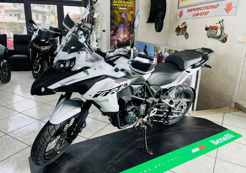 Vendo Benelli TRK 502 X (2021 - 24) nuova a Guidonia Montecelio (codice  8769070) 