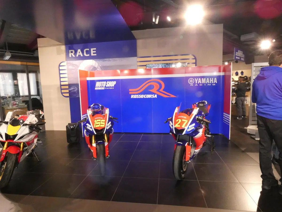 Da Motoshop Parma la presentazione del Team Rosso Corsa 2022 (12)