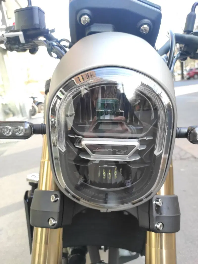 Benelli Leoncino 800 (2022 - 26) (5)
