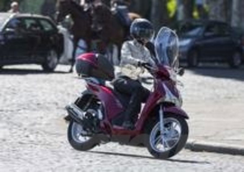 La famiglia Honda SH si pone in cima alle preferenze degli italiani quando si parla di scooter
