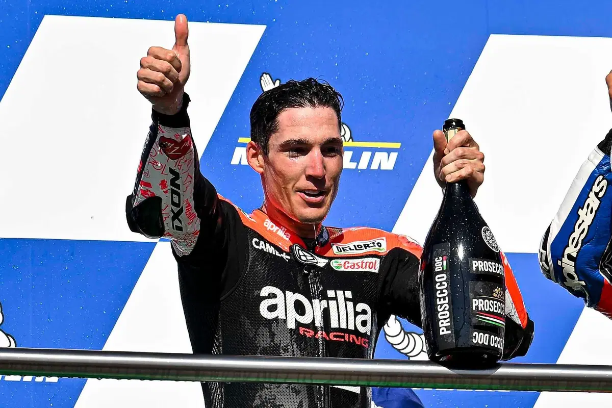 LE PIÙ BELLE FOTO DELLA VITTORIA DI APRILIA IN ARGENTINA (8)