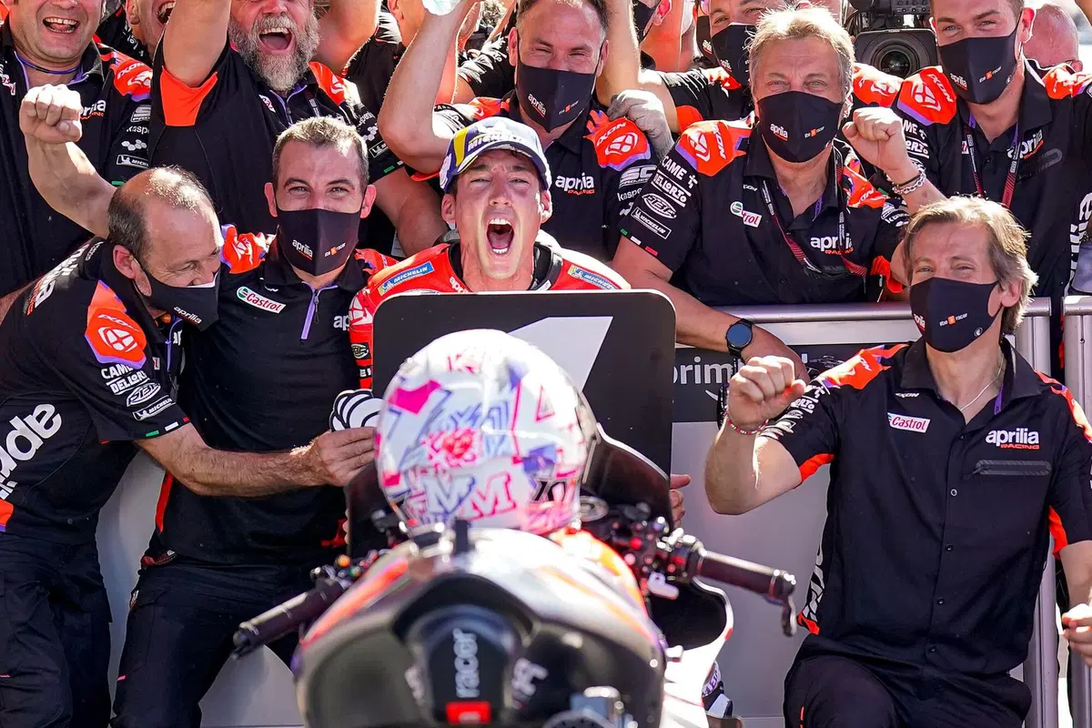 LE PIÙ BELLE FOTO DELLA VITTORIA DI APRILIA IN ARGENTINA (12)