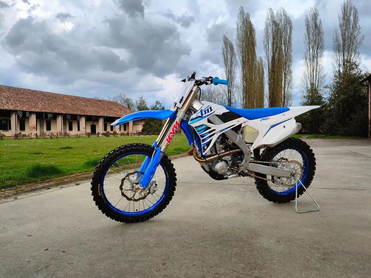 TM Racing MX 250 Fi 2022 TEST: non è solo bella, va da paura! (17)