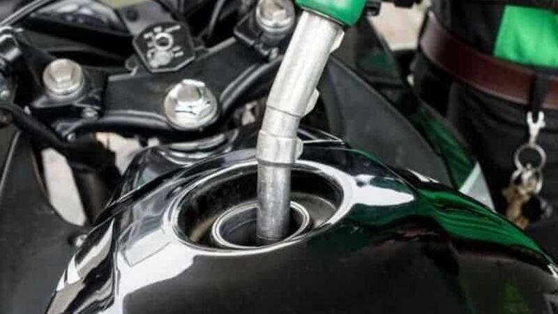 Caro benzina: il taglio di 25 centesimi al litro &egrave; stato prorogato