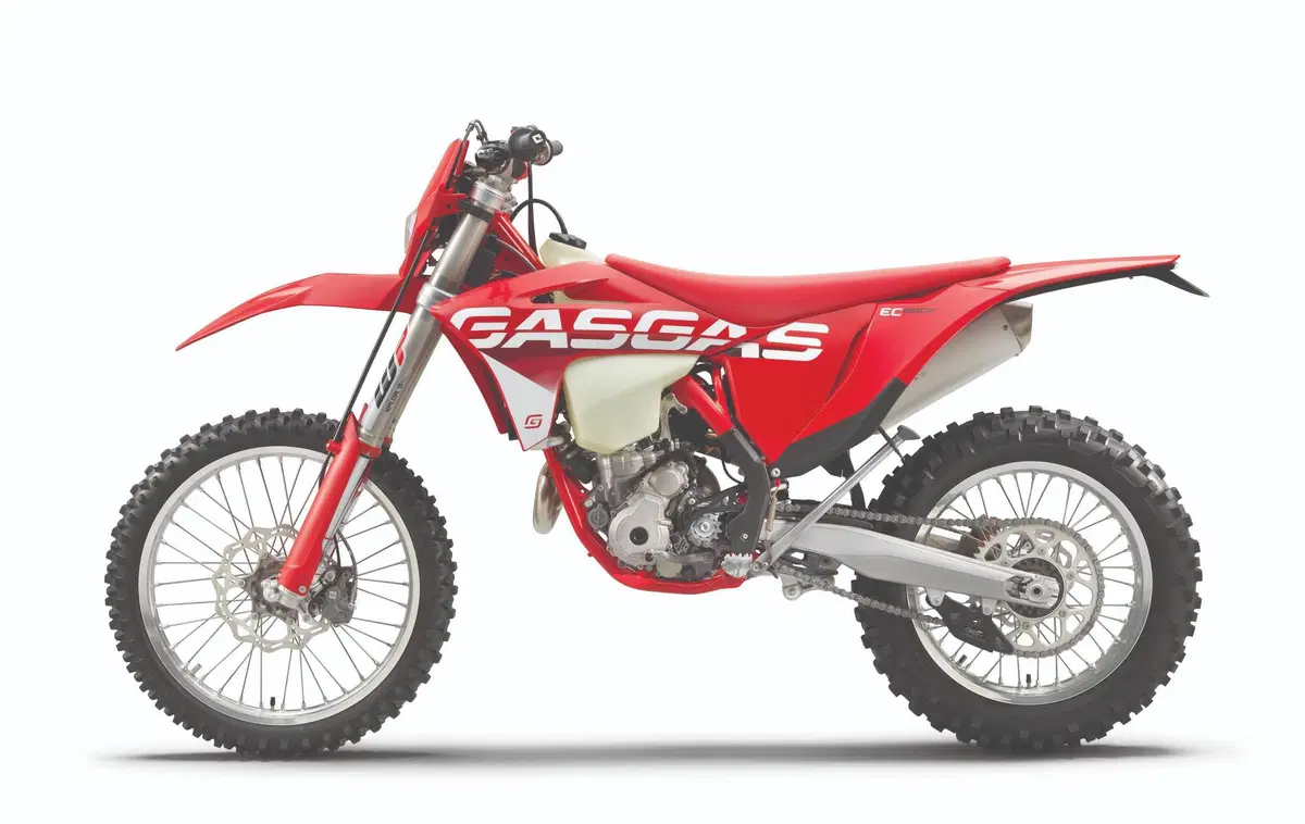 GASGAS presenta la gamma Enduro 2023 a 2 e a 4 tempi (10)