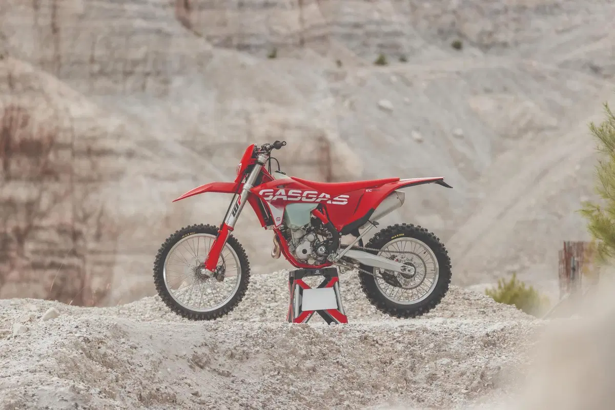 GASGAS presenta la gamma Enduro 2023 a 2 e a 4 tempi (22)