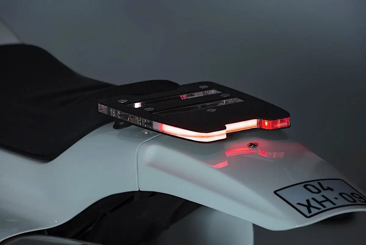 Yamaha XSR700 TT, come True Tribute (14)