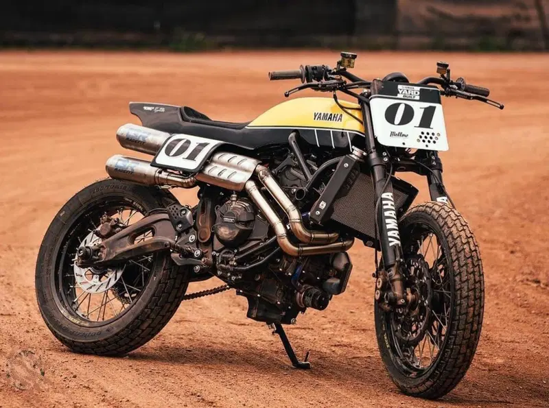 La XSR700 "King" di Capelos Garage realizzata nel 2021