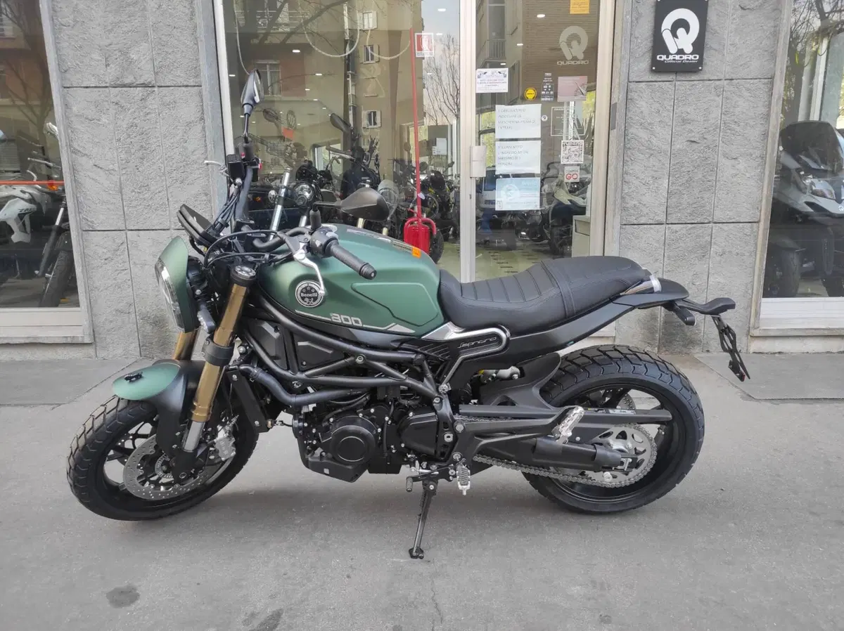 Benelli Leoncino 800 (2022 - 26)
