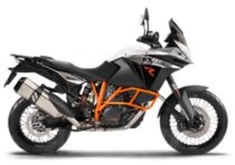 La R ha il cerchio davanti da 21&amp;quot;. Un dettaglio importante che accontenta gli amanti dell'offroad
