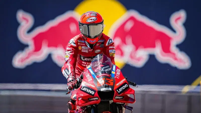 MotoGP 2022. GP delle Americhe ad Austin, Pecco Bagnaia: "Enea Bastianini oggi era nettamente superiore agli altri"