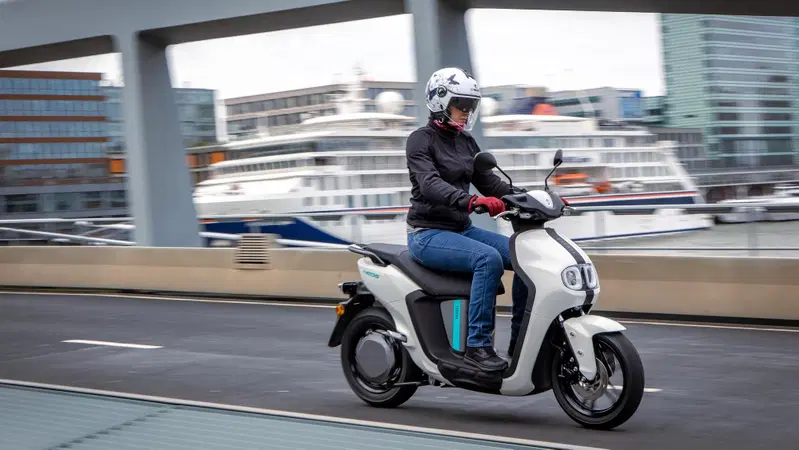 Yamaha Neo's TEST: elettrico easy