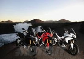 La Ducati Multistrada ha sopravanzato nettamente la rivale BMW nel mese di agosto. Segno che i clienti attendono la nuova versione dell'endurona boxer?
