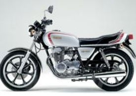 Yamaha XS400 originale.