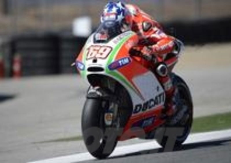 Nicky Hayden, ottavo, solo due posizioni pi&amp;ugrave; avanti di Rossi
