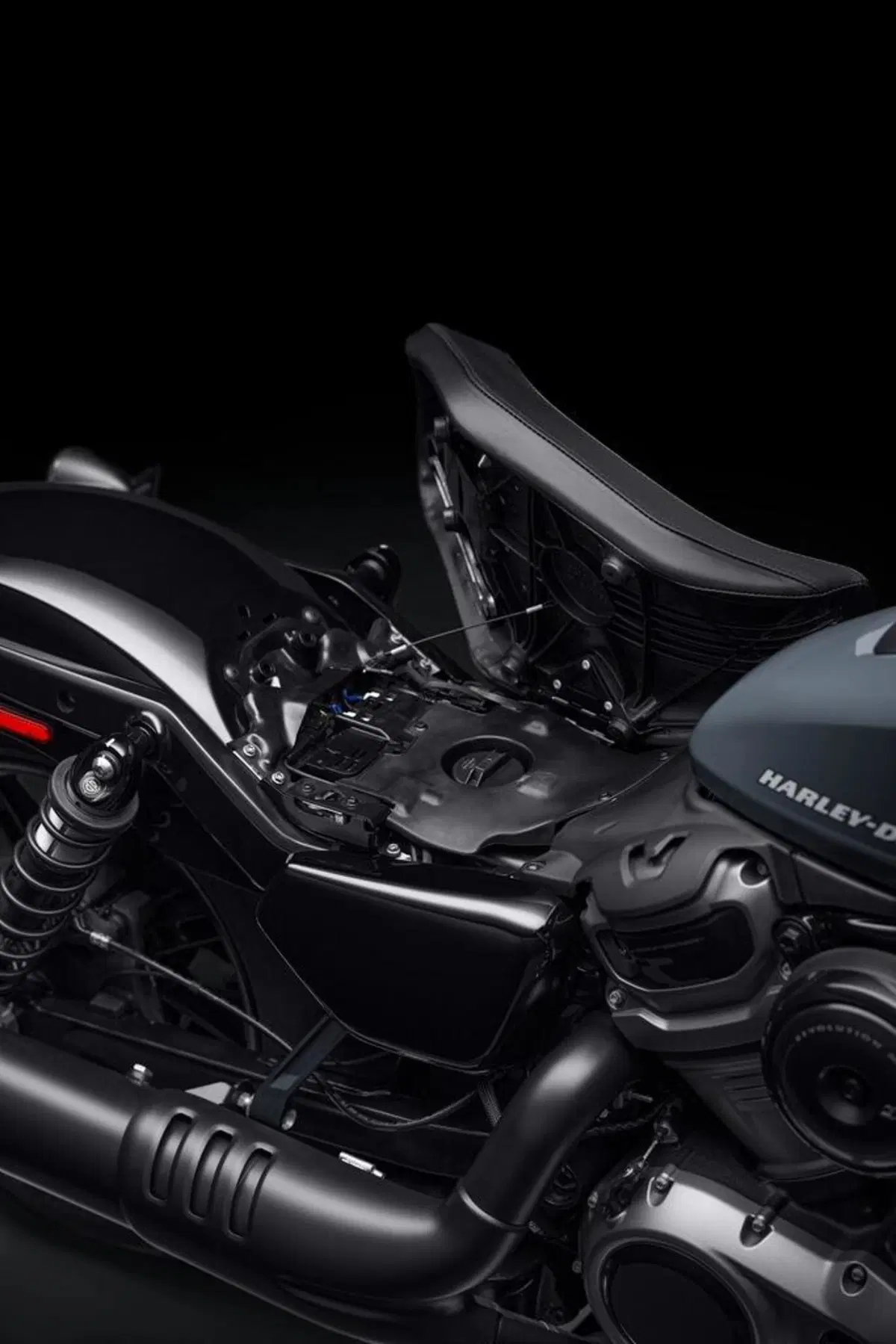 Nuova Harley-Davidson RH975 Nightster 2022 (11)