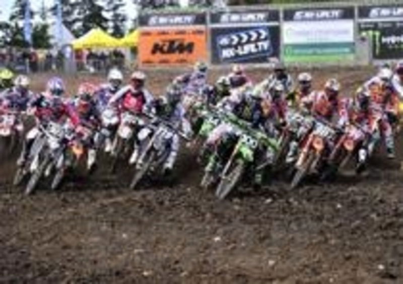 Partenza MX2 Belgio 2012, Gara 1
