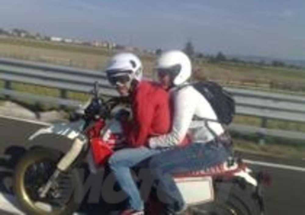 Marco Aurelio ed Elisabetta in uno dei loro frequenti viaggi in moto
