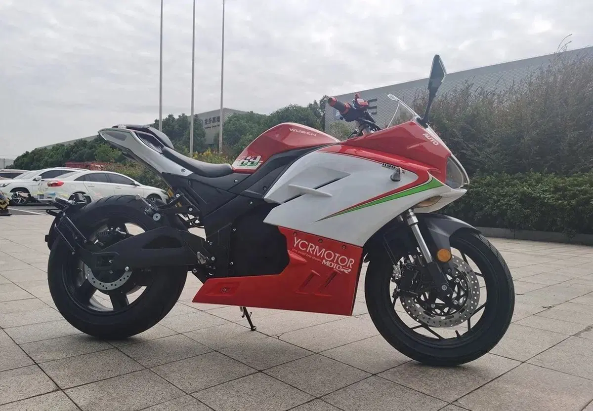 Wuben 1199 Sport. L'ibrida 'Ducati' che arriva dalla Cina (2)
