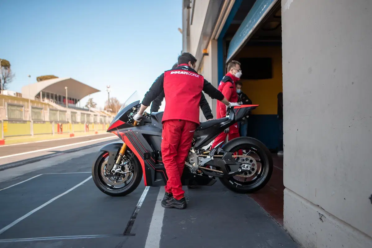 MotoGP: la Ducati MotoE gira a Vallelunga [VIDEO] (9)
