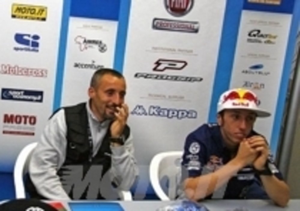 Andrea Bartolini con Tony Cairoli al GP di Mantova del 2008