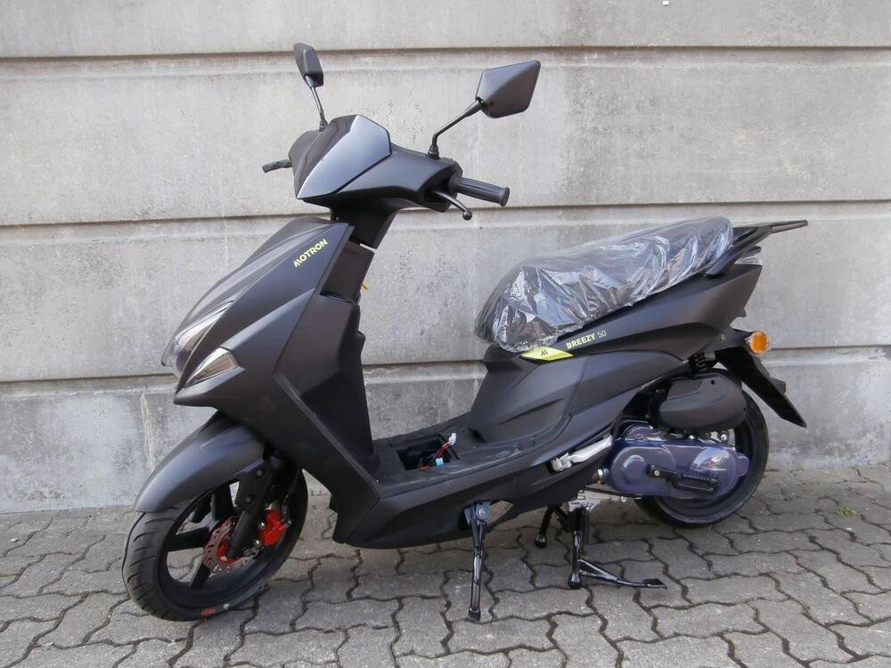 Motron Motorcycles Breezy 50 4T (2021 - 24) (2)