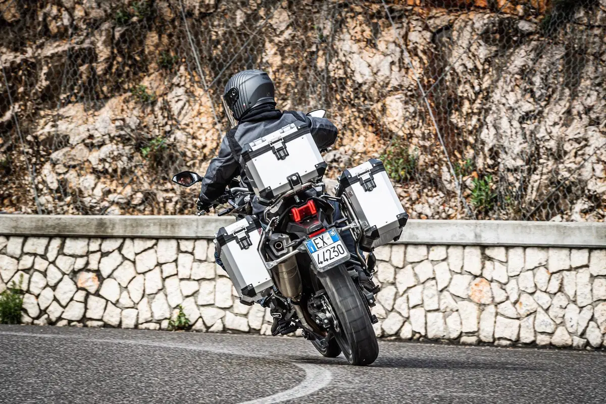 VOGE Valico 650DSX: la rivincita del mono (4)