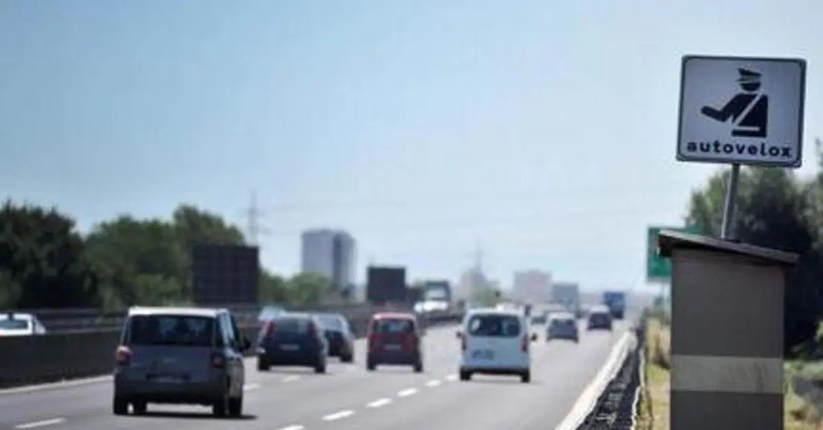 UK: polemiche per l'app che trasforma lo smartphone in un autovelox