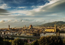 Firenze e monopattini. Il Tar boccia l'obbligo di casco per i maggiorenni