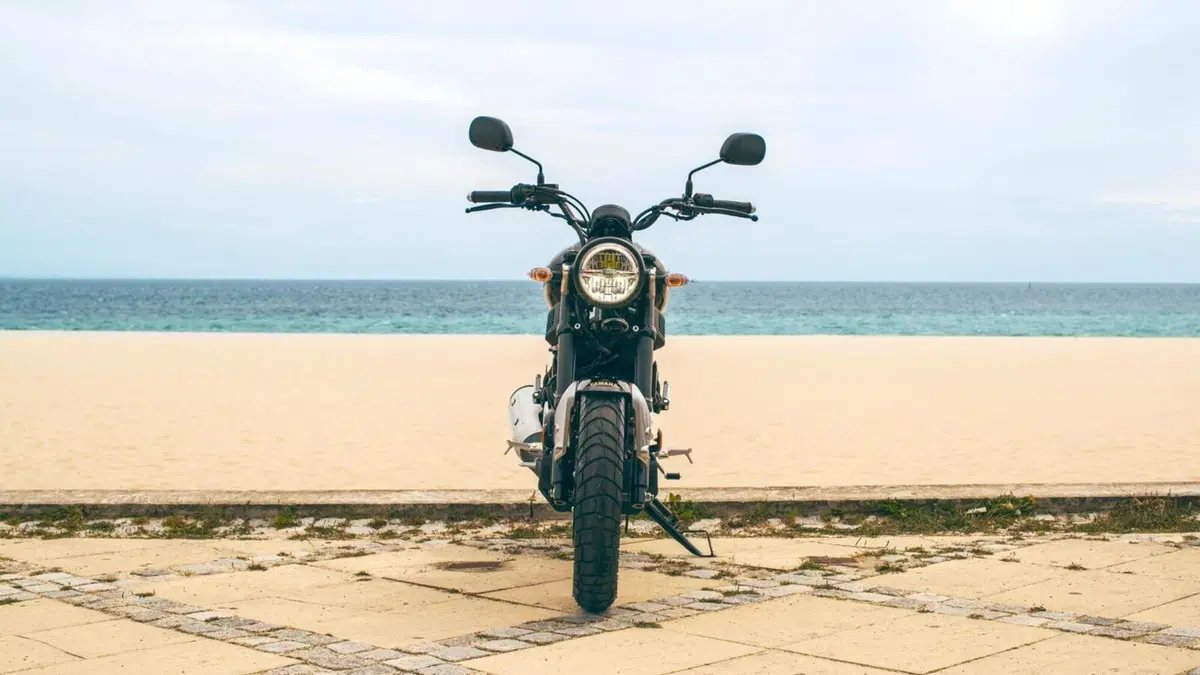 Yamaha XSR125 Legacy 2022: così è ancora più classica (30)