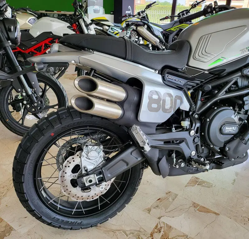 Benelli Leoncino 800 Trail (2022 - 26) (4)