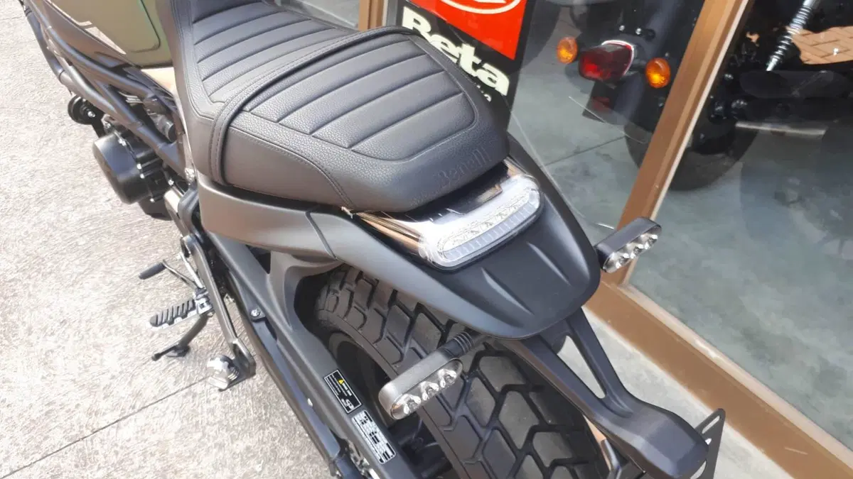 Benelli Leoncino 800 (2022 - 26) (9)