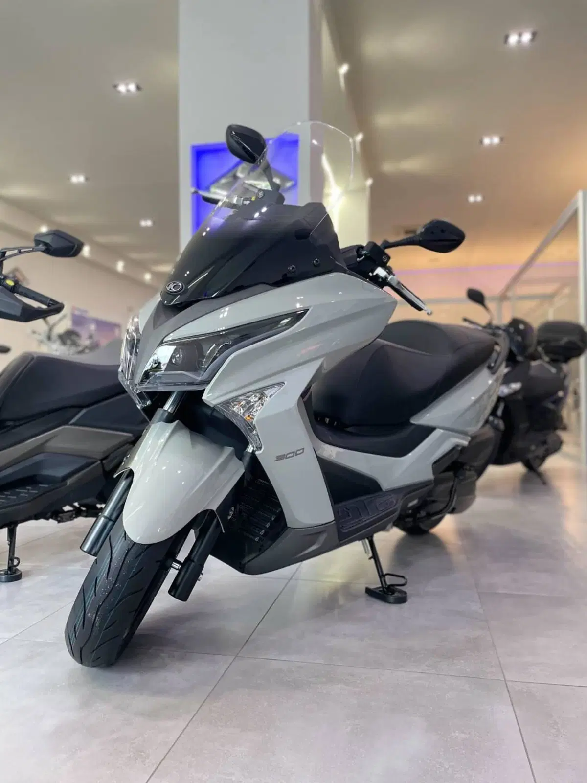 Kymco X-Town 300i (2021 - 24) (8)