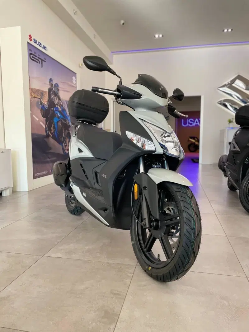 Kymco Agility 50 R16 + (2021 - 26) (4)