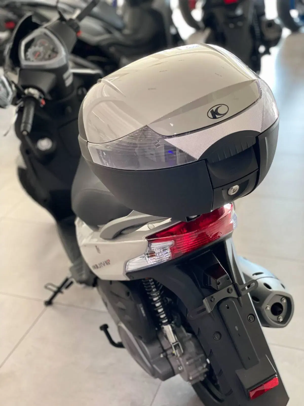Kymco Agility 50 R16 + (2021 - 26) (6)